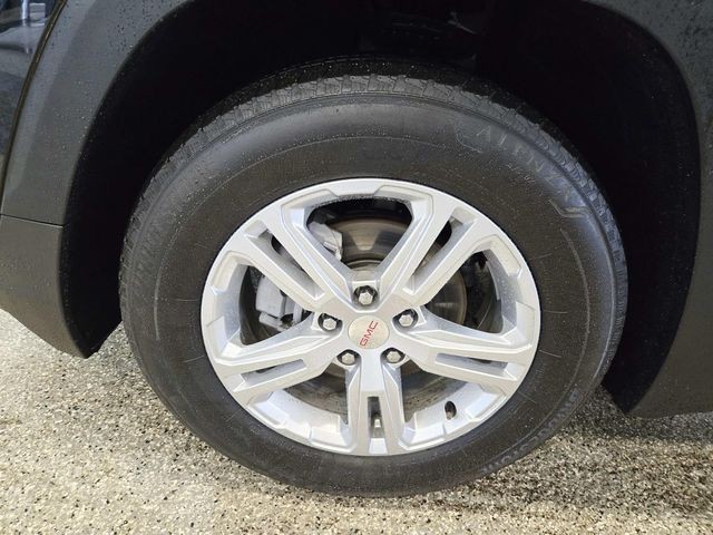 GMC Terrain Vehicle Full-screen Gallery Image 14