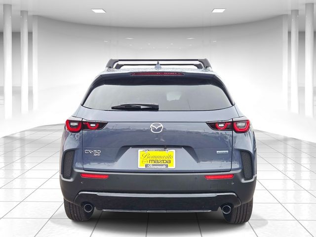 Mazda CX-50 Hybrid Vehicle Full-screen Gallery Image 04