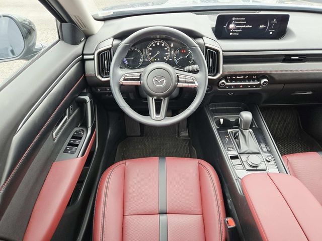 Mazda CX-50 Hybrid Vehicle Full-screen Gallery Image 08