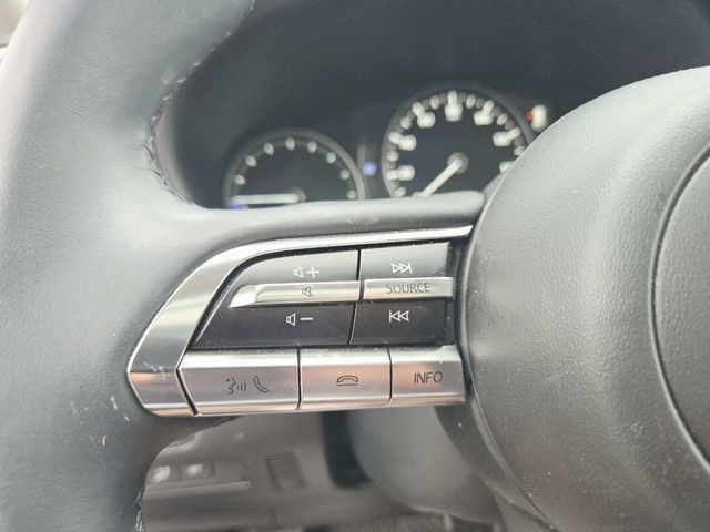 Mazda CX-50 Hybrid Vehicle Full-screen Gallery Image 17