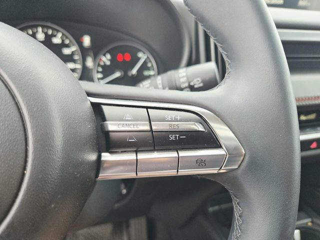 Mazda CX-50 Hybrid Vehicle Full-screen Gallery Image 18
