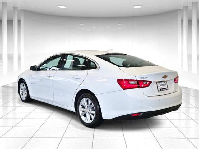 Chevrolet Malibu Vehicle Full-screen Gallery Image 03