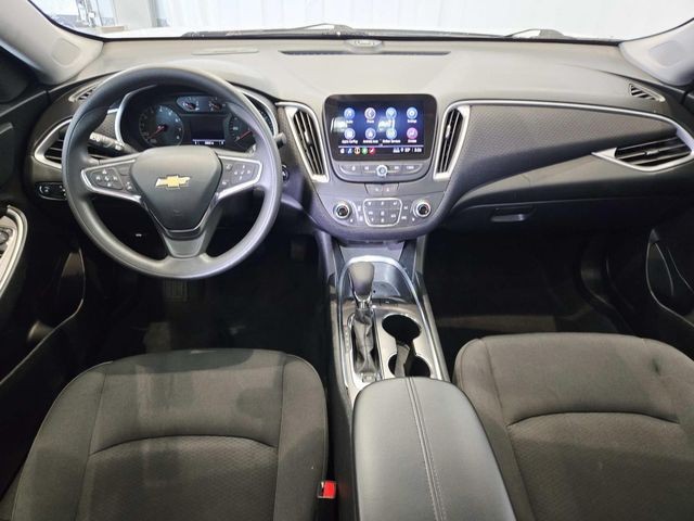 Chevrolet Malibu Vehicle Full-screen Gallery Image 07