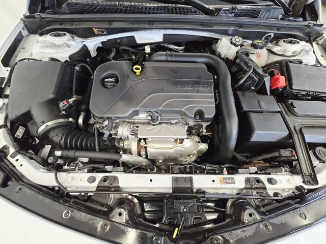 Chevrolet Malibu Vehicle Full-screen Gallery Image 14