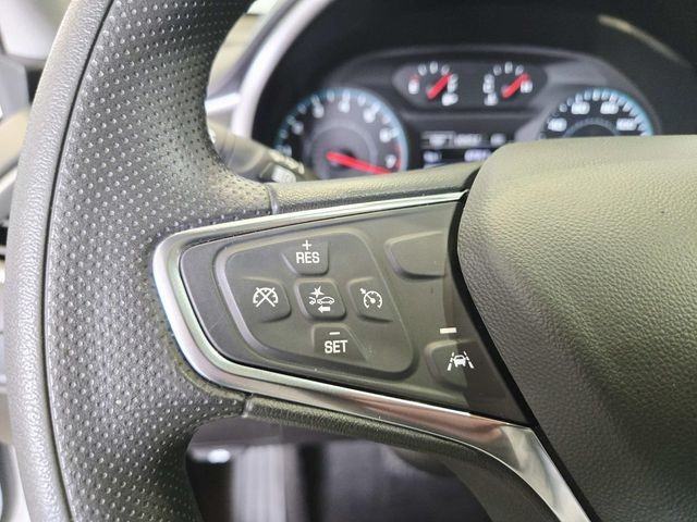 Chevrolet Malibu Vehicle Full-screen Gallery Image 17