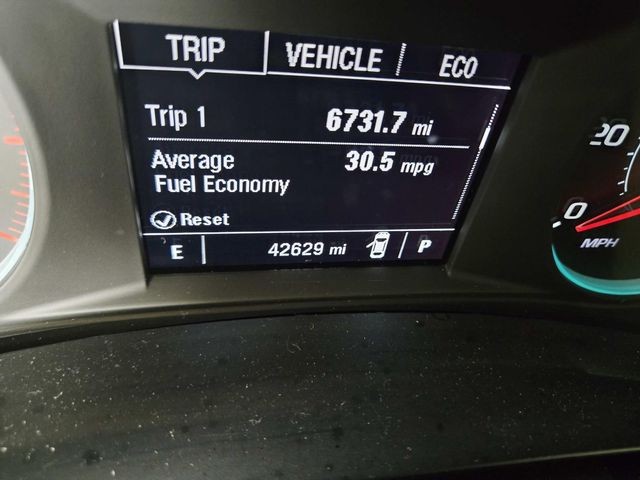 Chevrolet Malibu Vehicle Full-screen Gallery Image 20