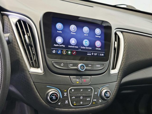 Chevrolet Malibu Vehicle Full-screen Gallery Image 21