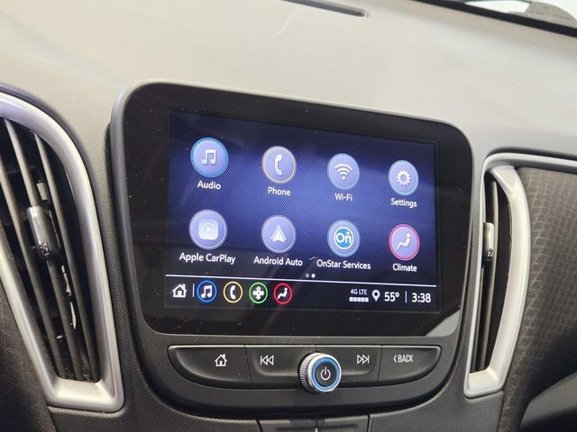 Chevrolet Malibu Vehicle Full-screen Gallery Image 22