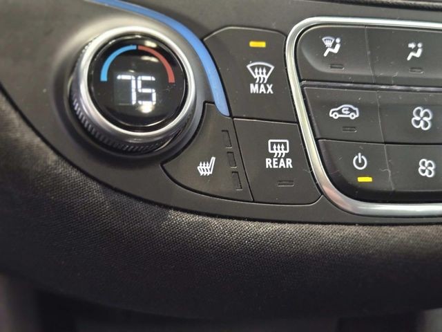 Chevrolet Malibu Vehicle Full-screen Gallery Image 25