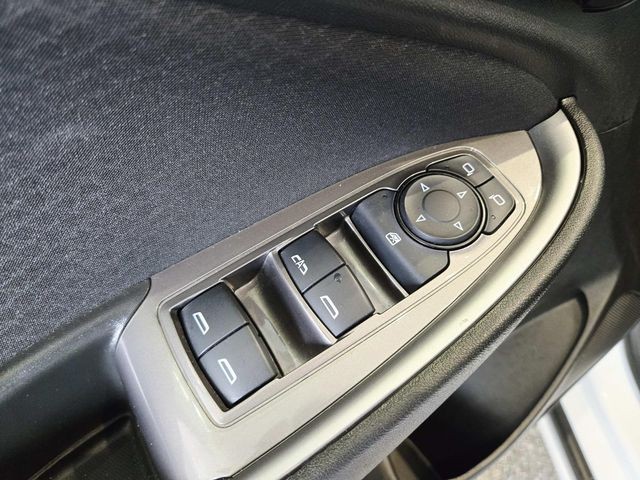 Chevrolet Malibu Vehicle Full-screen Gallery Image 30