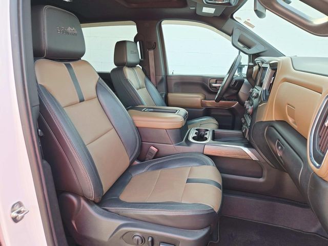 Chevrolet Silverado 2500HD Vehicle Full-screen Gallery Image 14