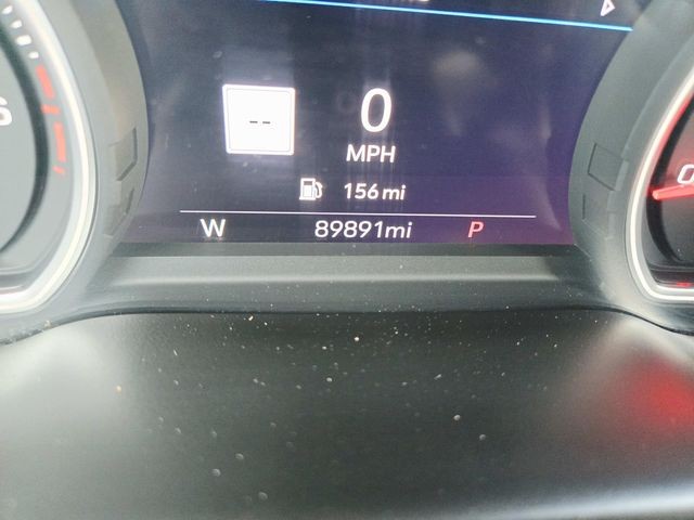 Chevrolet Silverado 2500HD Vehicle Full-screen Gallery Image 23