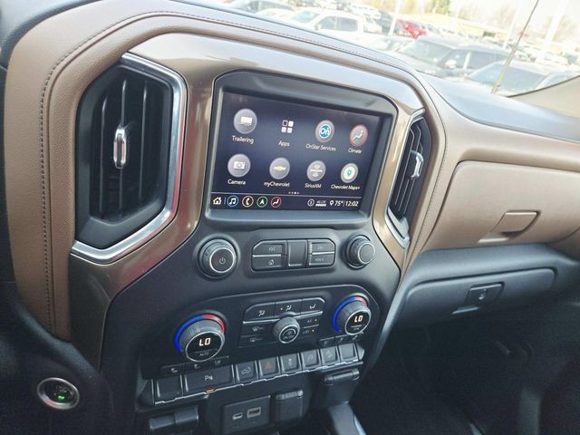 Chevrolet Silverado 2500HD Vehicle Full-screen Gallery Image 24