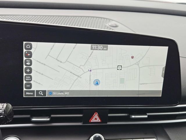 Hyundai Elantra Vehicle Full-screen Gallery Image 21