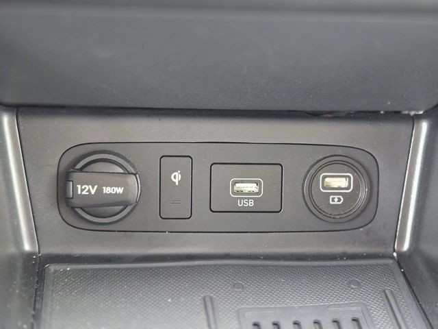 Hyundai Sonata Vehicle Full-screen Gallery Image 25