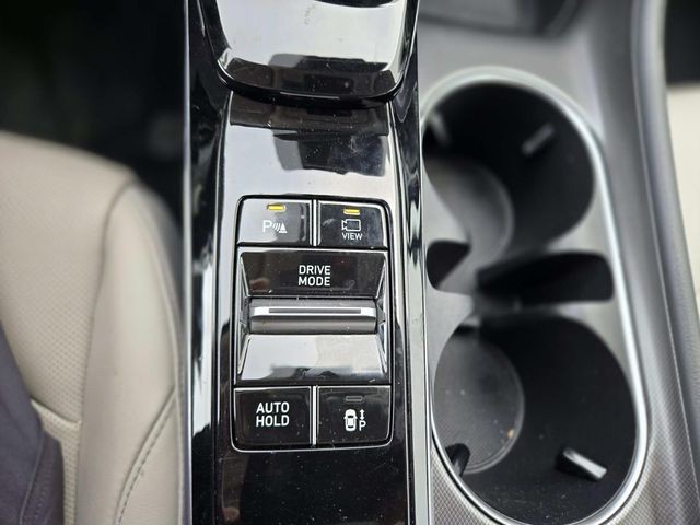 Hyundai Sonata Vehicle Full-screen Gallery Image 28