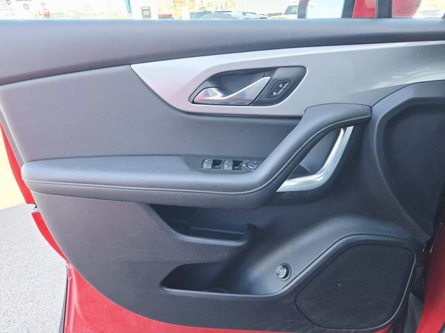 Chevrolet Blazer Vehicle Full-screen Gallery Image 32