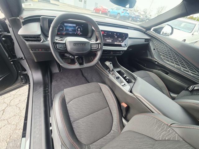 Dodge Charger Vehicle Full-screen Gallery Image 06