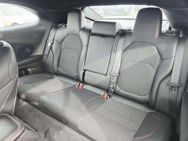 Dodge Charger Vehicle Full-screen Gallery Image 09