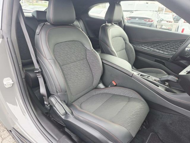 Dodge Charger Vehicle Full-screen Gallery Image 12