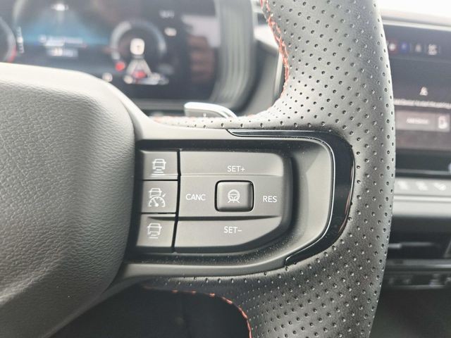 Dodge Charger Vehicle Full-screen Gallery Image 18