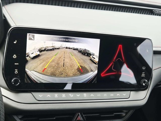 Dodge Charger Vehicle Full-screen Gallery Image 23