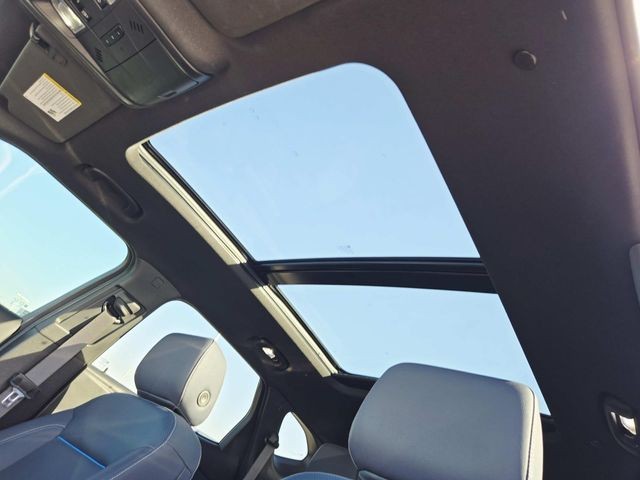 Chevrolet Blazer Vehicle Full-screen Gallery Image 06