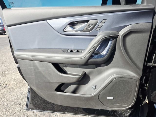 Chevrolet Blazer Vehicle Full-screen Gallery Image 14