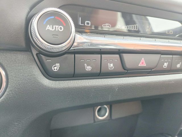 Mazda CX-50 Vehicle Full-screen Gallery Image 25