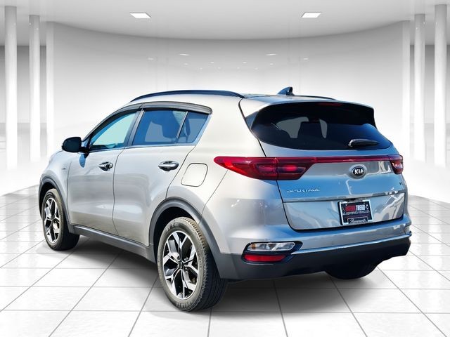 Kia Sportage Vehicle Full-screen Gallery Image 03