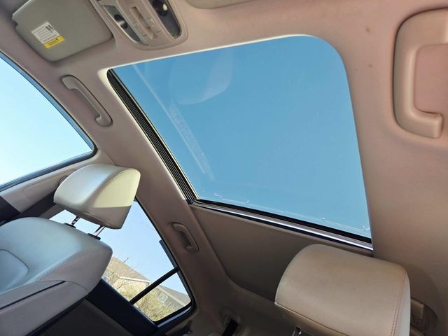 Kia Sportage Vehicle Full-screen Gallery Image 06