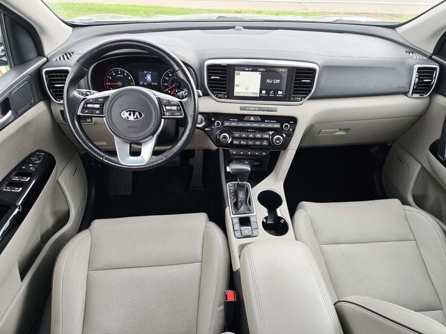 Kia Sportage Vehicle Full-screen Gallery Image 07