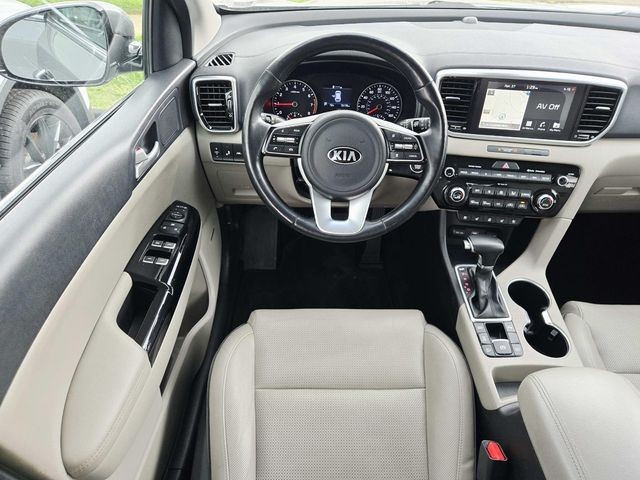 Kia Sportage Vehicle Full-screen Gallery Image 08