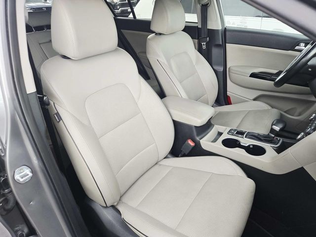 Kia Sportage Vehicle Full-screen Gallery Image 13