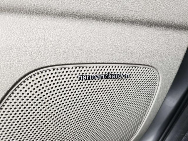 Kia Sportage Vehicle Full-screen Gallery Image 36