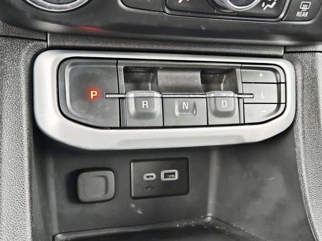 GMC Acadia Vehicle Full-screen Gallery Image 26