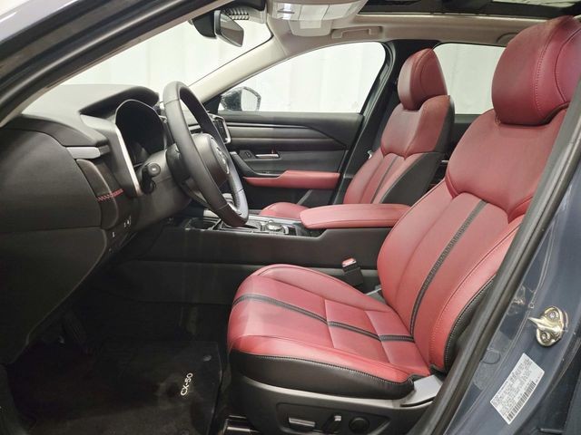 Mazda CX-50 Hybrid Vehicle Full-screen Gallery Image 09