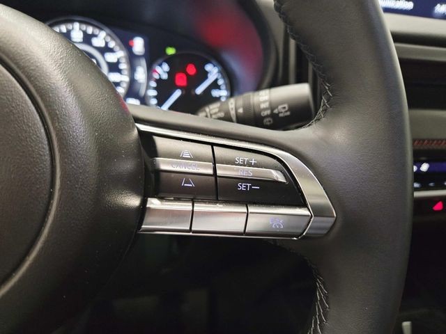 Mazda CX-50 Hybrid Vehicle Full-screen Gallery Image 18