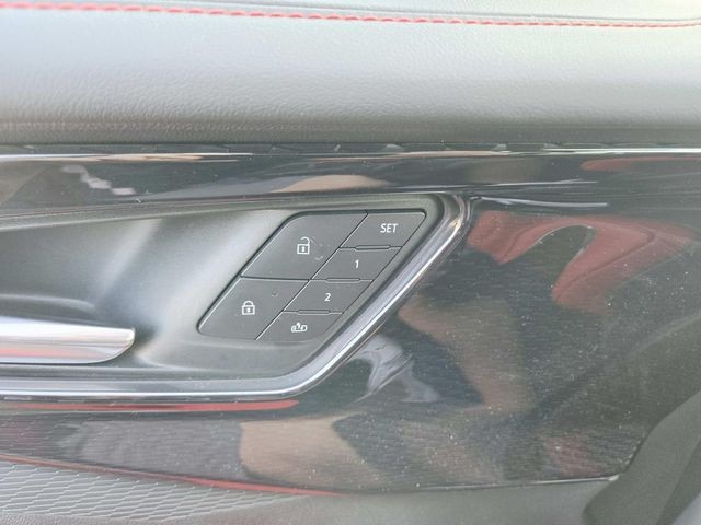 Chevrolet Blazer EV Vehicle Full-screen Gallery Image 26