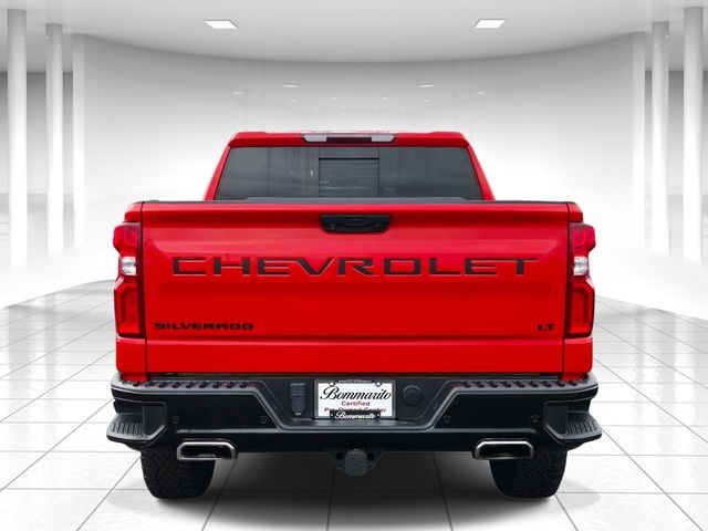 Chevrolet Silverado 1500 Vehicle Full-screen Gallery Image 04