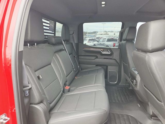 Chevrolet Silverado 1500 Vehicle Full-screen Gallery Image 12