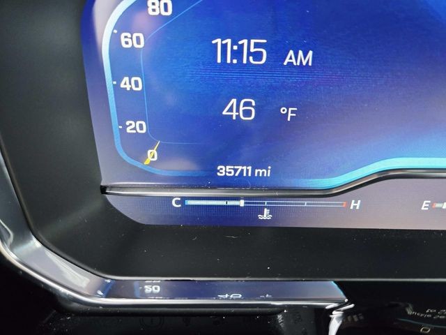 Chevrolet Silverado 1500 Vehicle Full-screen Gallery Image 21