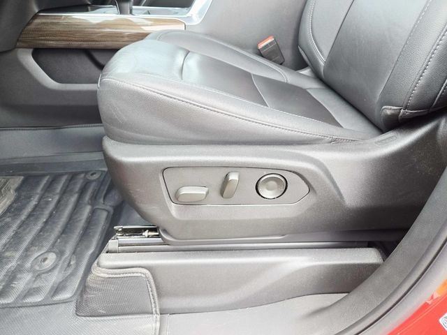 Chevrolet Silverado 1500 Vehicle Full-screen Gallery Image 34