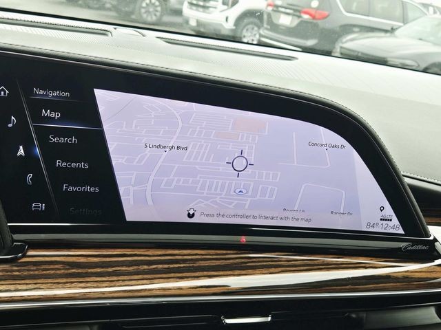 Cadillac Escalade Vehicle Full-screen Gallery Image 27