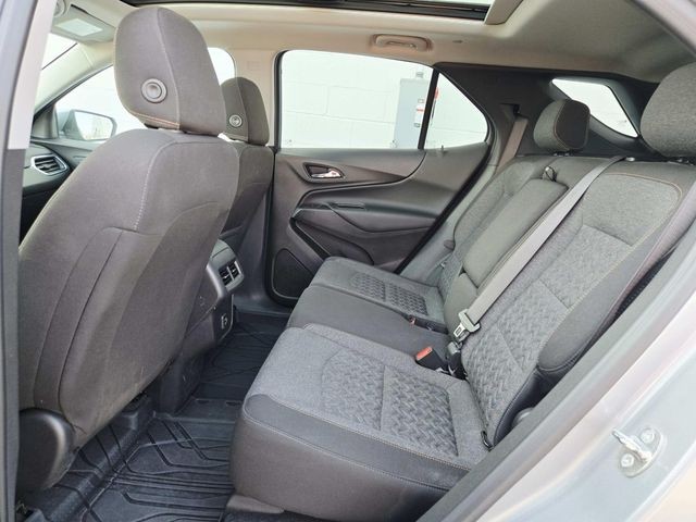 Chevrolet Equinox Vehicle Full-screen Gallery Image 10