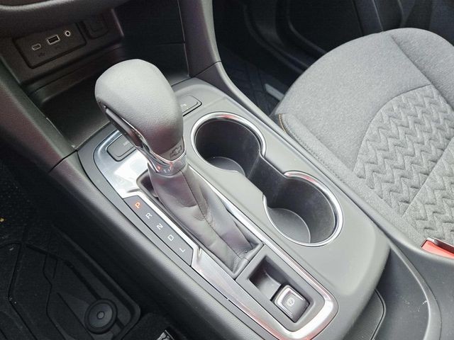 Chevrolet Equinox Vehicle Full-screen Gallery Image 26