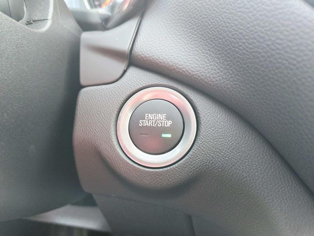 Chevrolet Equinox Vehicle Full-screen Gallery Image 28