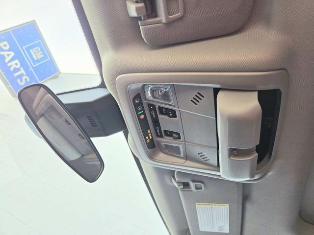 Chevrolet Equinox Vehicle Full-screen Gallery Image 29