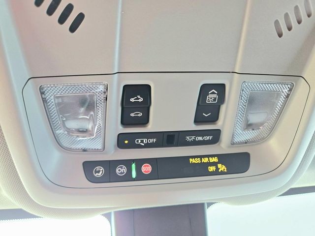 Chevrolet Equinox Vehicle Full-screen Gallery Image 30