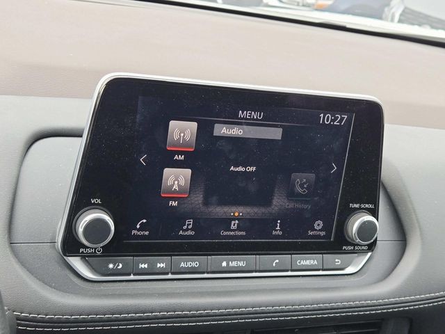 Nissan Rogue Vehicle Full-screen Gallery Image 19